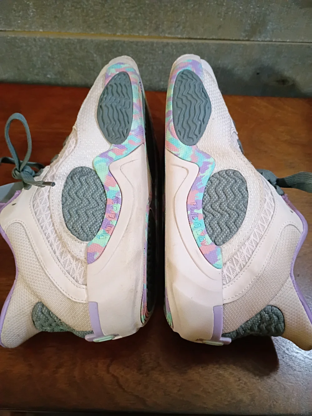 Air jordan Tatum 2  youth 6.5Y F16459-600